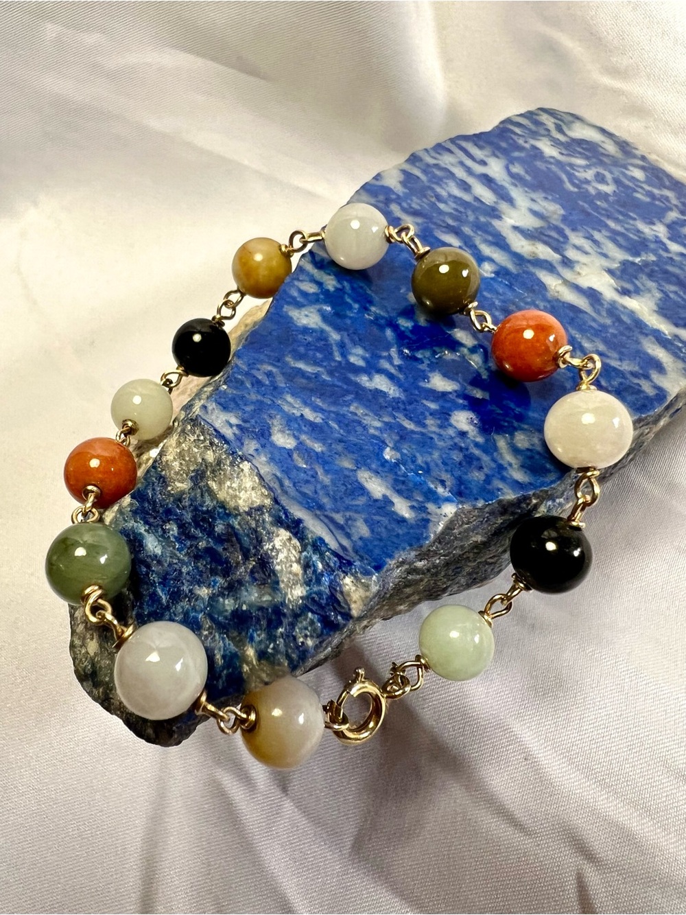 Vintage multicolor jadeite Bracelet 14k gold jump rings and safety closure,7.5”L